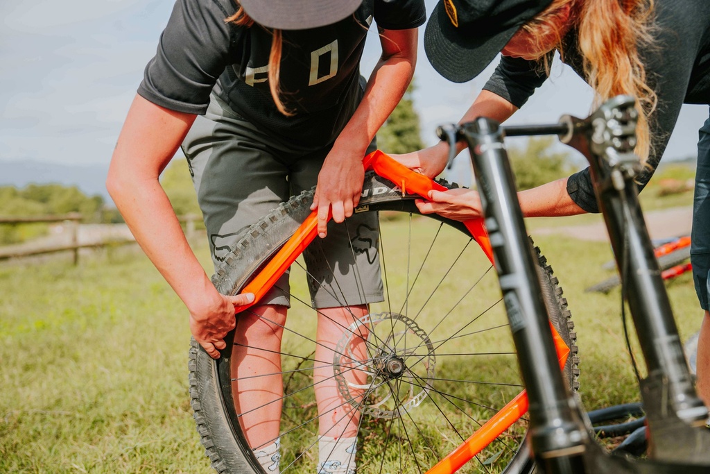 Камера TPU 27,5/29" (47/64-584/622) Tubolito TUBO-MTB, SV42 (оранж).