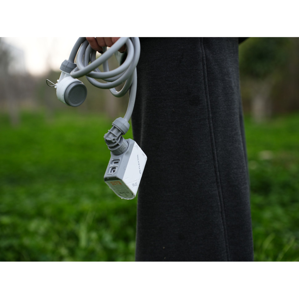 Душ портативний з насосом на акумуляторі Flextail Tiny Shower, білий